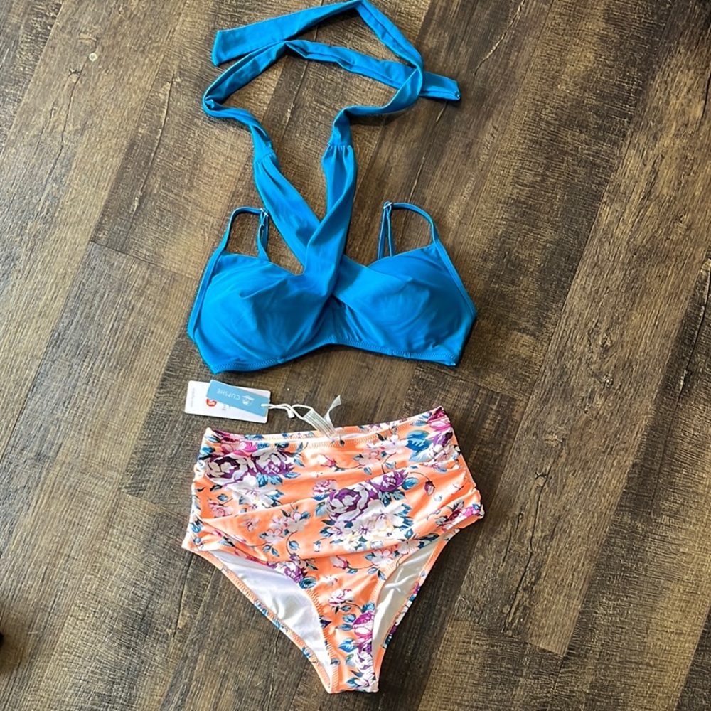 Cupshe Blue and Floral Two-Piece Swimsuit